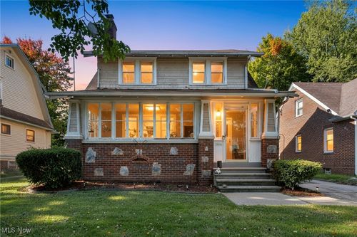 888 Greenwood Ave, Akron, OH, 44320-2760 | Card Image