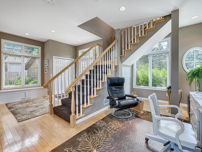 5 - Living Room.jpg | Image 5