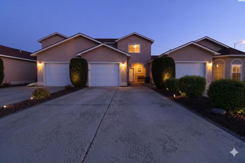 9918 Vincenzo Dr, Pasco, WA, 99301-6662 | Card Image