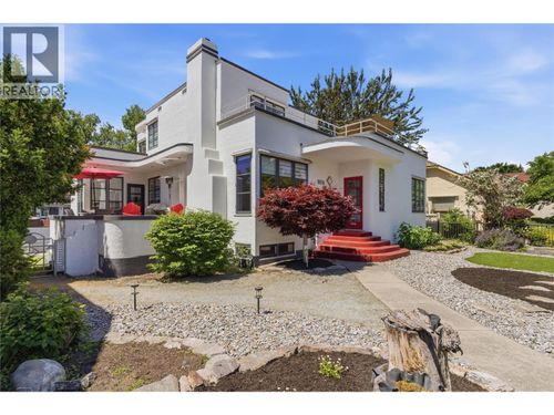 1858 Abbott St, Kelowna, BC, V1Y1B5 | Card Image