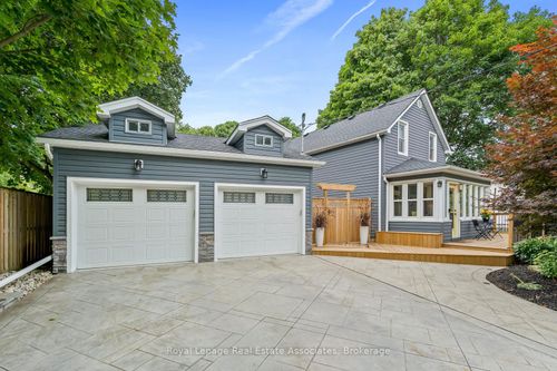 119 Crescent St, Acton, ON, L7J2E1 | Card Image