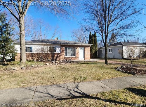 23198 Colgate St, Farmington Hills, MI, 48336-3624 | Card Image