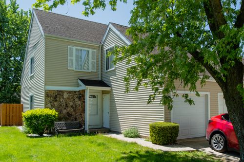750 Crescent Way, Hanover Park, IL, 60133-2704 | Card Image