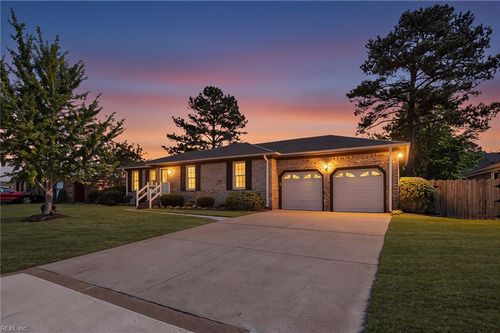 5360 Brockie St, Virginia Beach, VA, 23464-8016 | Card Image