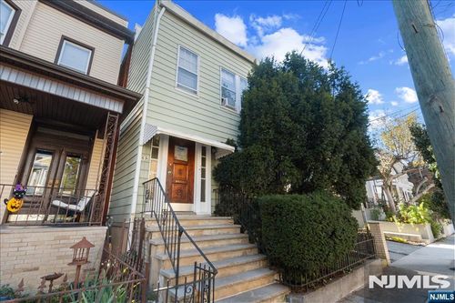 69 Reservoir Avenue, Jersey City, NJ, 07307 | Card Image
