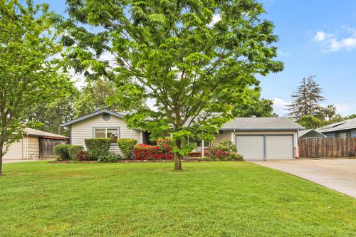4720 Robertson Ave, Carmichael, CA, 95608-3530 | Card Image