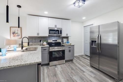 309 N 5th St, Suffolk, VA, 23434-3403 | Card Image