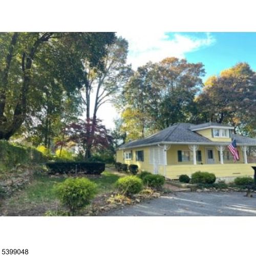 24 Outlook Ave, Budd Lake, NJ, 07828-2919 | Card Image