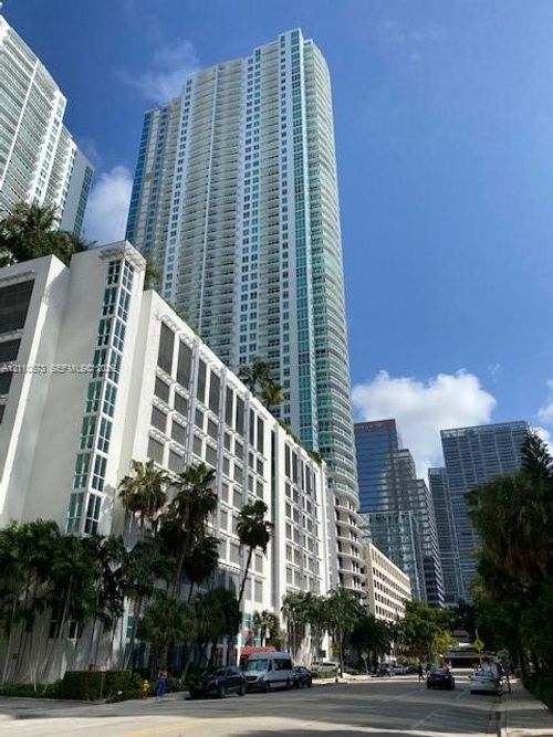 1500-950 Brickell Bay Dr, Miami, FL, 33131-3949 | Card Image