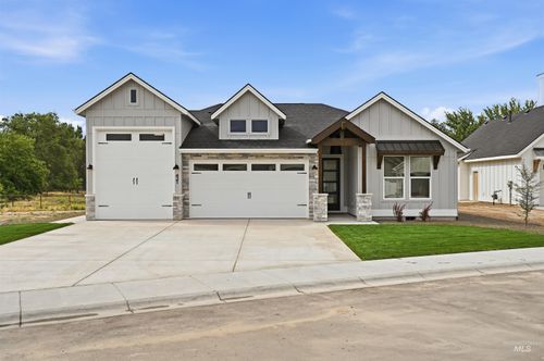 421 W Millstone St, Middleton, ID, 83644-1228 | Card Image