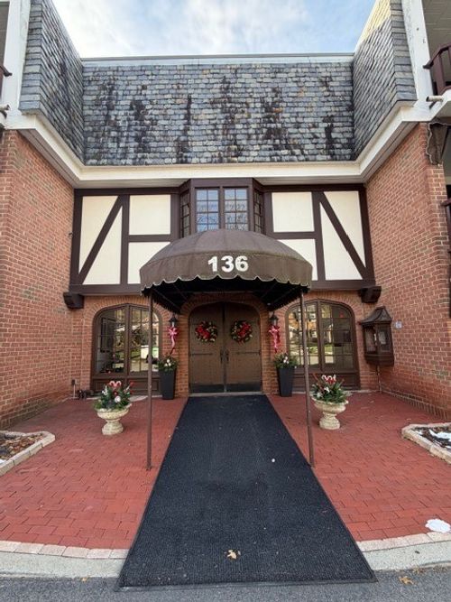 apt-102-136 Centennial Ave, Sewickley, PA, 15143-1247 | Card Image