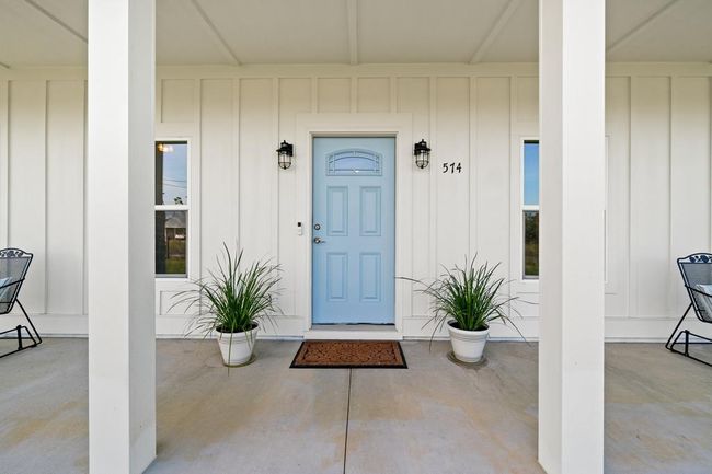 574 N Canal Dr, House other with 2 bedrooms, 2 bathrooms and 4 parking in Port St. Joe FL | Image 4