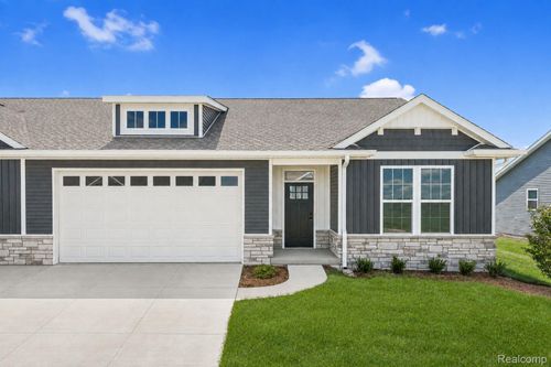 345 Mcdowell Dr, Howell, MI, 48843-5833 | Card Image