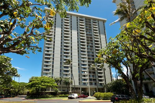 apt-1957-1515 Nuuanu Ave, Honolulu, HI, 96817-3727 | Card Image