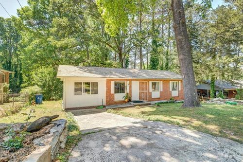 2123 Westover Dr, Atlanta, GA, 30344-1137 | Card Image