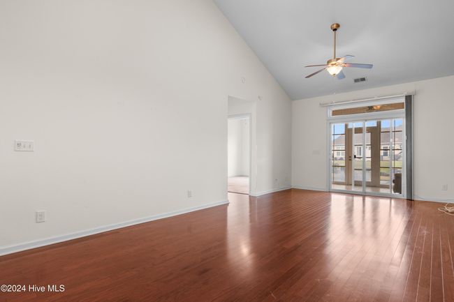 1562 Palmina Loop, Condo with 3 bedrooms, 2 bathrooms and 1 parking in Myrtle Beach SC | Image 7