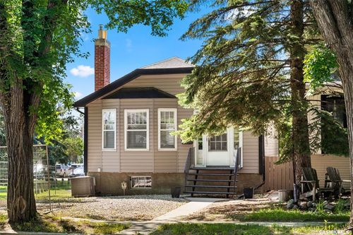 2366 Elphinstone St, Regina, SK, S4S0J7 | Card Image