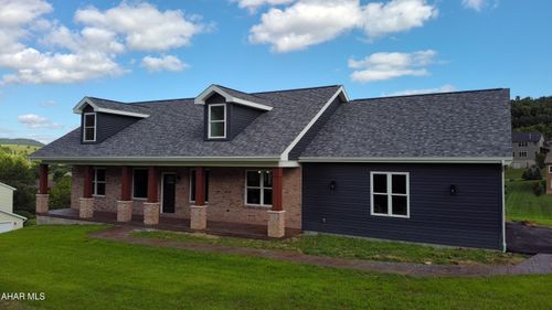 3154 Scotch Valley Road, Hollidaysburg, PA, 16648 | Card Image
