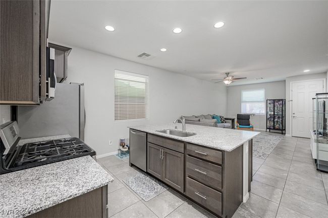 2675 Chinaberry Hill St, Townhouse with 2 bedrooms, 2 bathrooms and null parking in Laughlin NV | Image 15