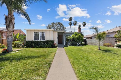 20006 Vanowen St, Winnetka, CA, 91306-3927 | Card Image