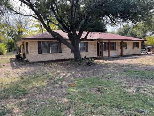 1133 W Bell St, Bartlett, TX, 76511-4006 | Card Image
