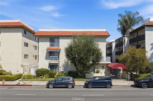 209-5354 Lindley Avenue, Encino, CA, 91316 | Card Image