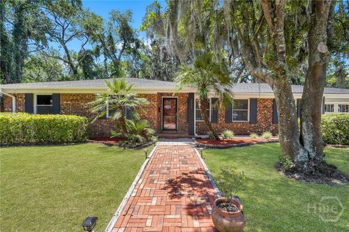 2221 Bonaventure Rd, savannah, GA, 31404-3040 | Card Image