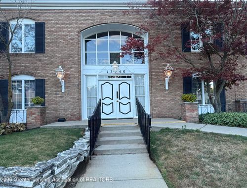 203-1740 Wellington Road, Lansing, MI, 48910 | Card Image