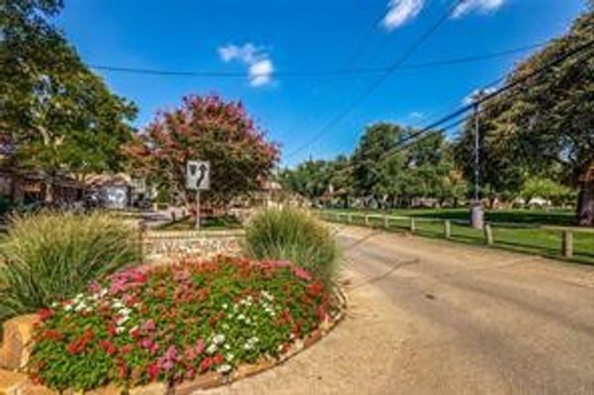 3316 San Jacinto St, House other with 3 bedrooms, 3 bathrooms and null parking in Dallas TX | Image 26