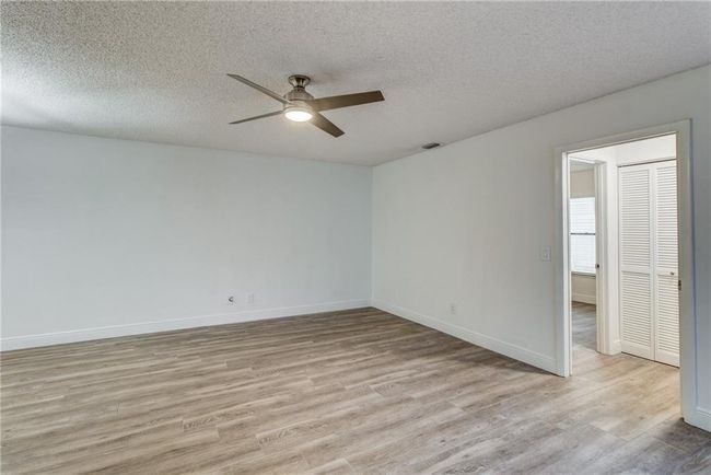 5 - 1172 Breezy Way, Condo with 2 bedrooms, 2 bathrooms and null parking in Sebastian FL | Image 8