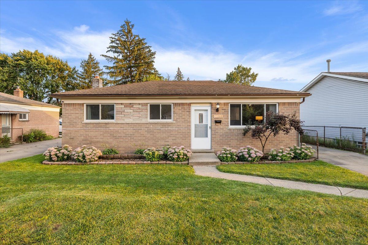 Bonning Ave, Warren, MI 48091