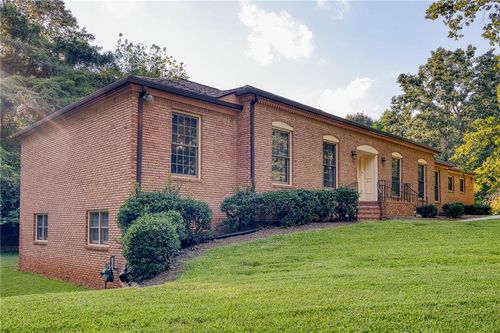 3088 Valleydale Dr Sw, atlanta, GA, 30311-3062 | Card Image