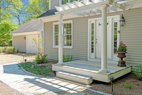 12-261 Sandpiper Ln, Vineyard Haven, MA, 02568-6520 | Card Image