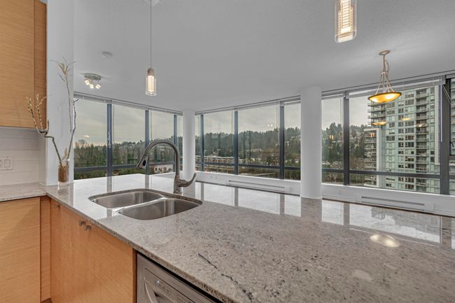 1602 - 400 Capilano Rd, Condo with 2 bedrooms, 2 bathrooms and 1 parking in Port Moody BC | Image 13