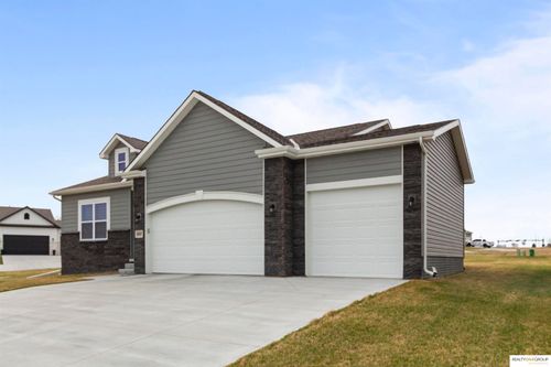 20507 Ventana St, Gretna, NE, 68028-5102 | Card Image