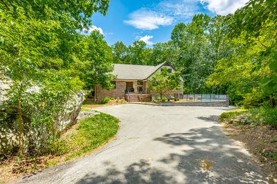 2706 Wilson Ave, House other with 4 bedrooms, 3 bathrooms and 2 parking in Signal Mountain TN | Image 1