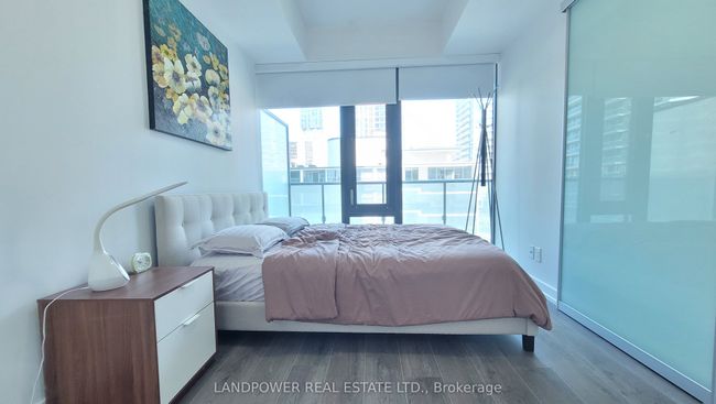 607 - 161 Roehampton Ave, Condo with 2 bedrooms, 1 bathrooms and null parking in Toronto ON | Image 14