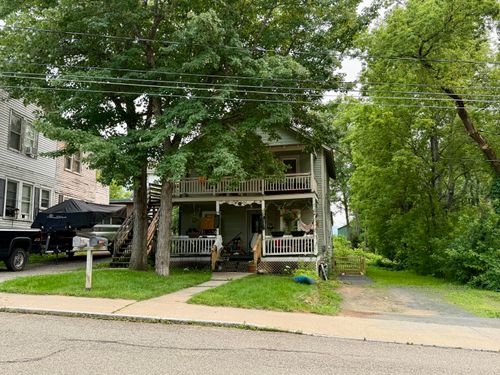 41 School St, Lake Placid, NY, 12946-3329 | Card Image