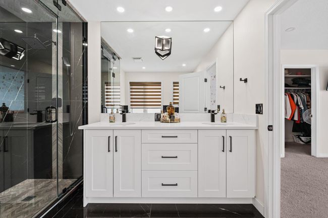 254 Discovery Ridge Way Sw, House other with 6 bedrooms, 4 bathrooms and 4 parking in Calgary AB | Image 24