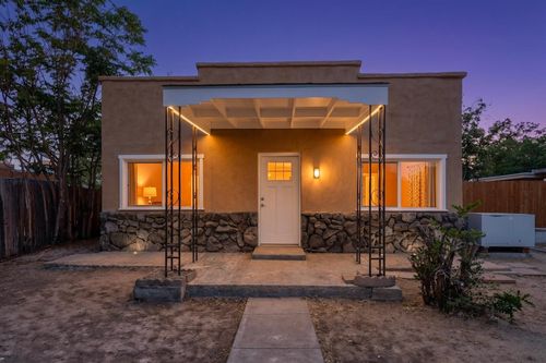 2-1007 21st Street Nw, Albuquerque, NM, 87104 | Card Image
