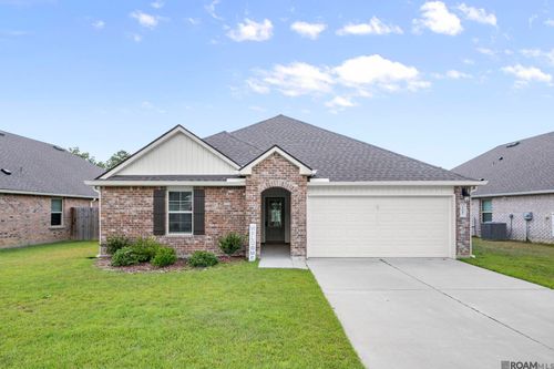 13041 Bayberry Ave, Denham Springs, LA, 70706-1281 | Card Image