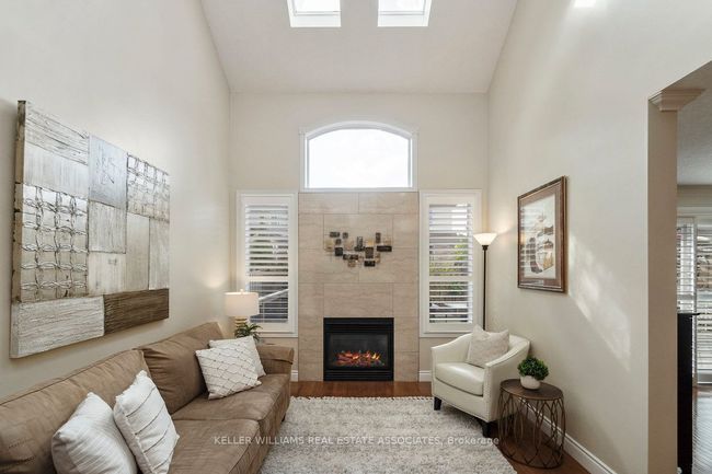 10 Meadowglen Blvd, House other with 4 bedrooms, 4 bathrooms and 2 parking in Georgetown ON | Image 8