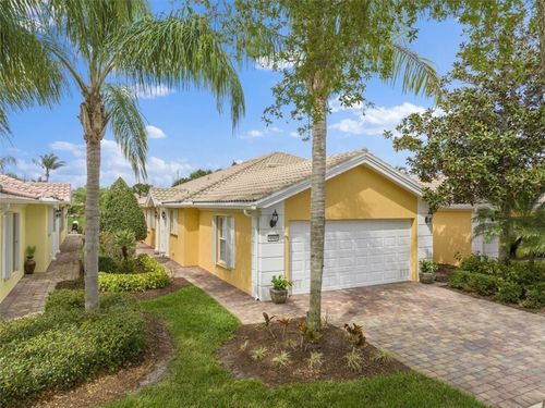 4944 Corsica Sq, Vero Beach, FL, 32967-7633 | Card Image
