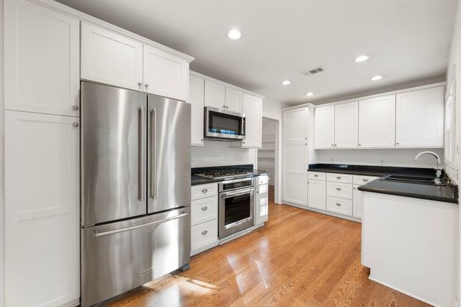 3210 Bryker Dr, House other with 4 bedrooms, 3 bathrooms and 4 parking in Austin TX | Image 14