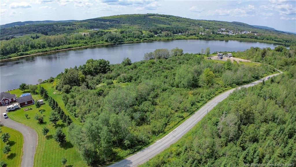 Land in Saint-Léonard 5