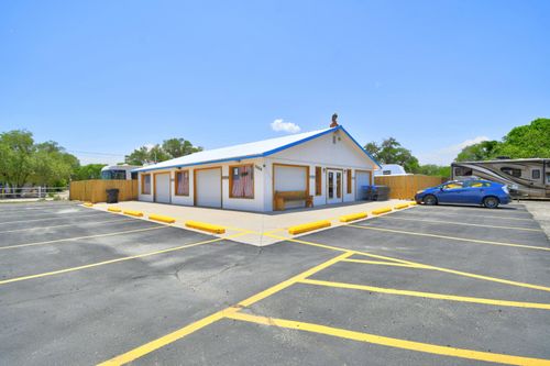 3666 State Highway 47, Peralta, NM, 87042-8468 | Card Image