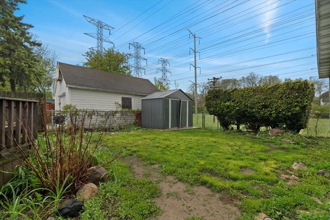 304 W Keith Ave, House other with 4 bedrooms, 2 bathrooms and 2 parking in Waukegan IL | Image 8