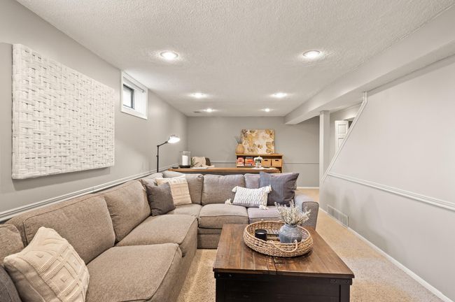 Large Room | Image 37