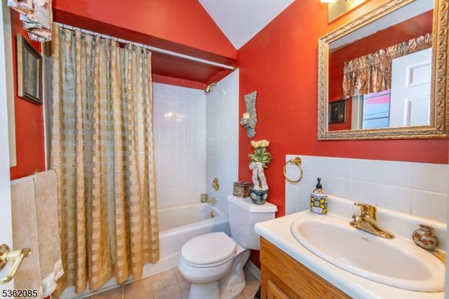 178 Walnut St, House other with 3 bedrooms, 2 bathrooms and null parking in Livingston NJ | Image 26