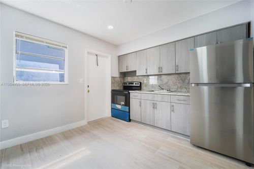 0-1059 Ne 30th Ave, Homestead, FL, 33033-7609 | Card Image